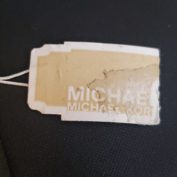 Michael Kors Hinged Bangle Rectangular Yellow Gold Tone Safety Clasp Signed NWT - Picture 4 of 10